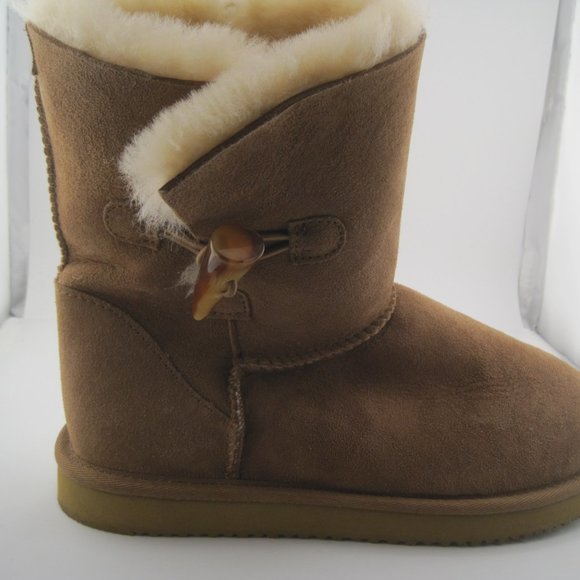 Kirkland Signature Womens Short Sheepskin Shearling Boots Brown and Tan Size 7 - Picture 7 of 12